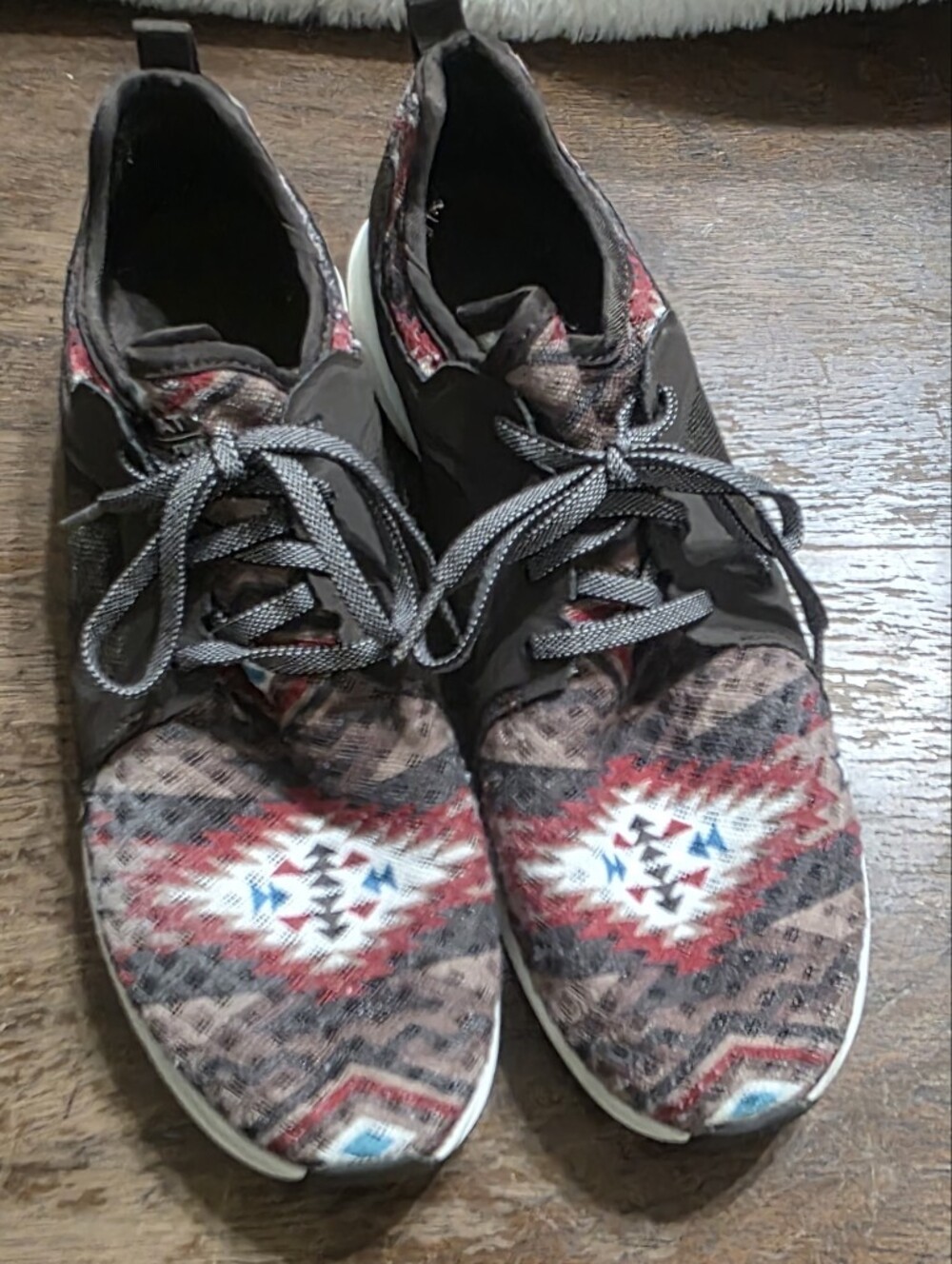 Ariat Women's Aztec Pattern Sneakers in Brown, Red & Blue